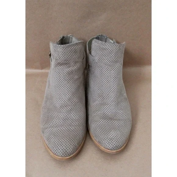 Dolce Vita Taupe Bootie - Size 8 - Picture 2 of 7